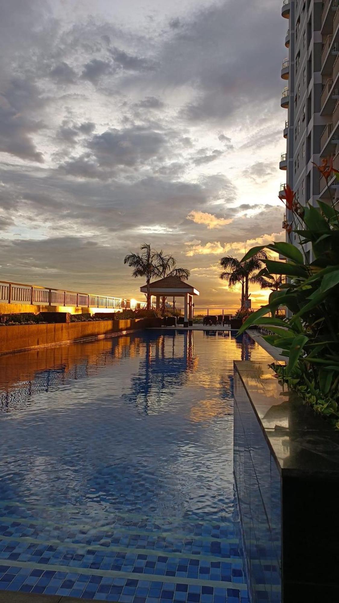 Smdc Coast Residences Near Picc Pasay Exteriör bild
